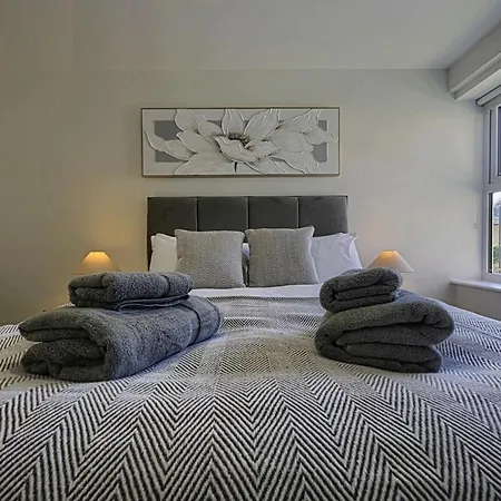 Cosy With Parking Daire *
