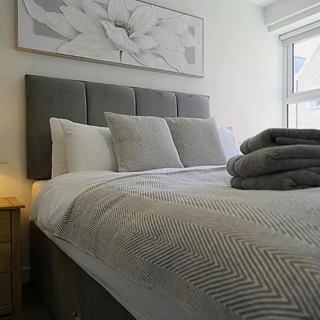 Cosy With Parking Daire