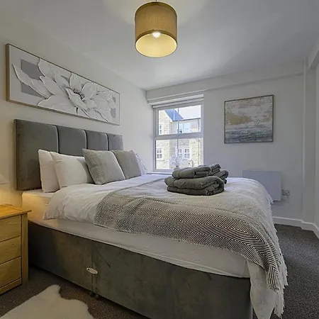Cosy With Parking * Harrogate